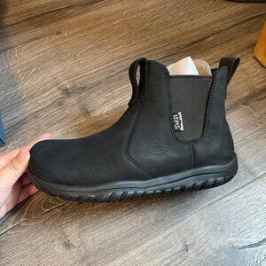 Lems Women’s Chelsea Barefoot Boot Waterproof